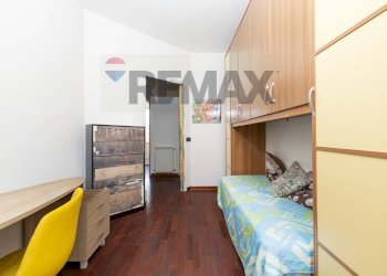 Camera / camera da letto - Three-room apartment Via San Marco
47, Trieste - photo 5