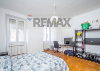Camera / camera da letto - Four-room apartment Via Della Madonnina
 
11, Trieste - photo 2