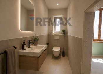 Bagno - Four-room apartment Via Magenta
 
21, Castelfranco Piandiscò - photo 9