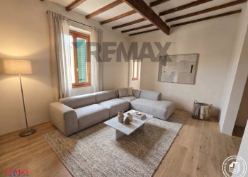 Soggiorno - Four-room apartment Via Magenta
 
21, Castelfranco Piandiscò - photo 3