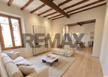 Soggiorno - Quadrilocale Via Magenta
 
21, Castelfranco Piandiscò - foto 1