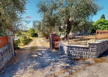 Giardino - Casa indipendente via di Valle Romana
 
23, Passignano sul Trasimeno - foto 11