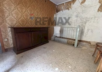 Ricezione / Lobby - Casa indipendente Via Roma
 
48/50, Varco Sabino - foto 8