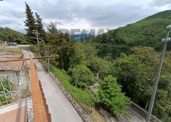 Vista delle montagne - Cellar / Attic Via Roma
 
23, Varco Sabino - photo 3