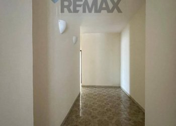 Hall / corridoio - Appartamento Via Leopardi
 
12, Frattamaggiore - foto 20