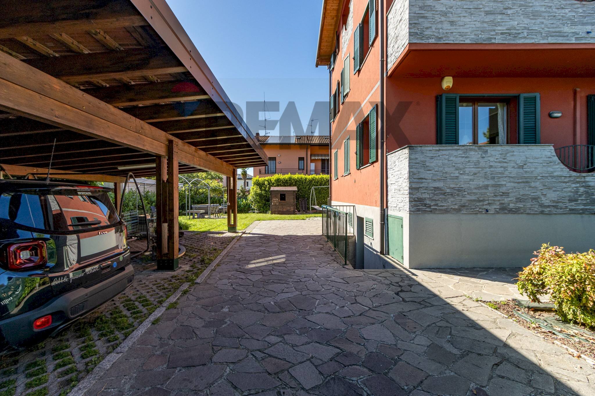 Edificio all\'aperto - Casa semi indipendente VIA ACHILLE GRANDI
4, Cantù - foto 3