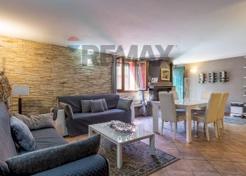 Sala da pranzo - Casa semi indipendente VIA ACHILLE GRANDI
 
4, Cantù - foto 17