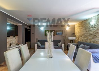 Sala da pranzo - Casa semi indipendente VIA ACHILLE GRANDI
 
4, Cantù - foto 28