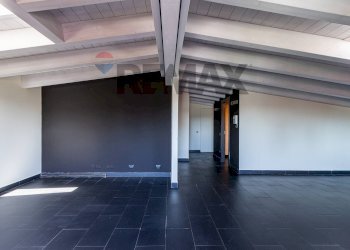 Stanza vuota - Casa semi indipendente VIA ACHILLE GRANDI
 
4, Cantù - foto 85