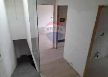 Hall / corridoio - Independent house Via Armando Diaz
 
32, Ramacca - photo 19