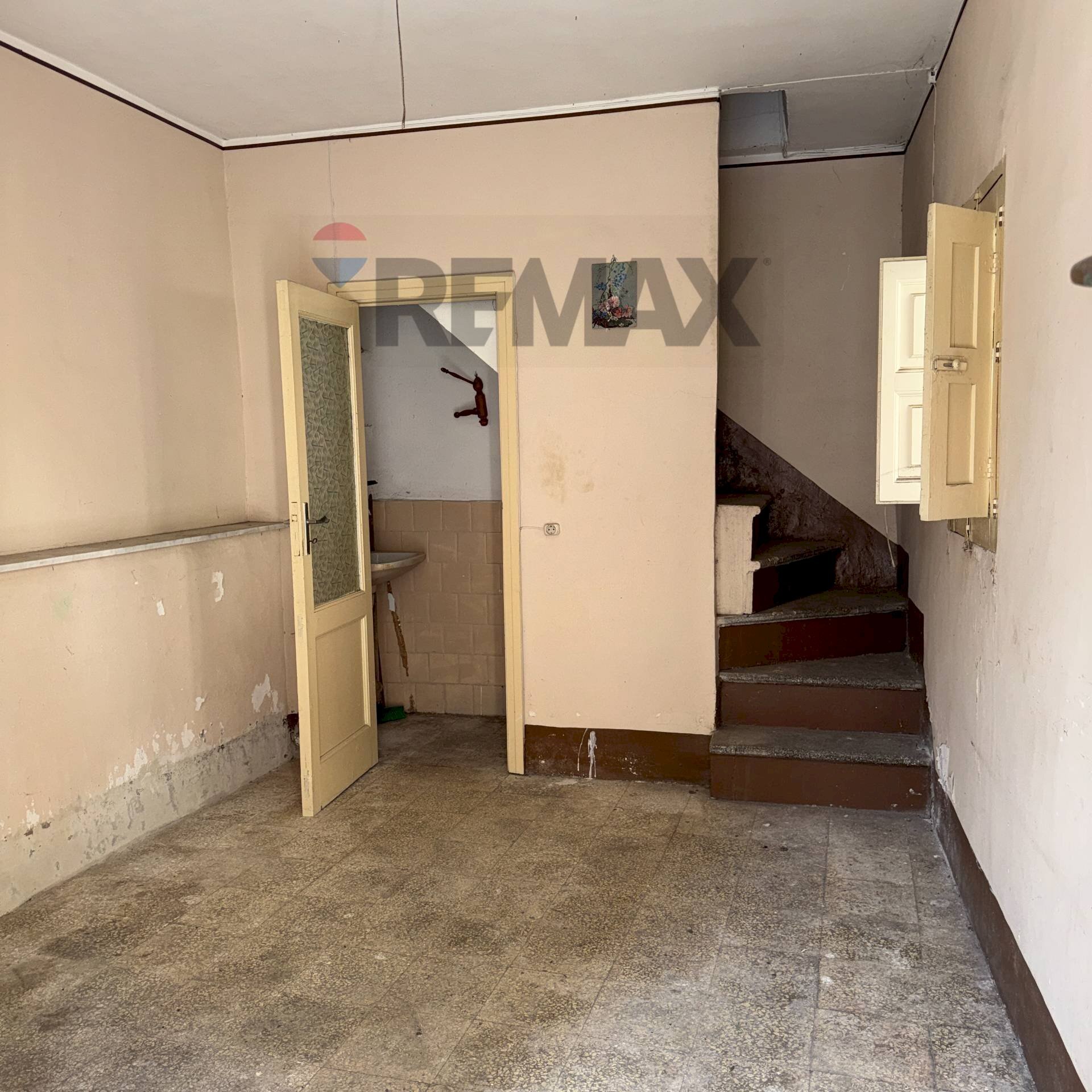 Scale - Semi-detached house Cortile Mantova
sn, Biancavilla - photo 2