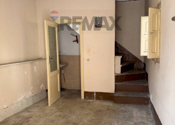 Scale - Semi-detached house Cortile Mantova
 
sn, Biancavilla - photo 2