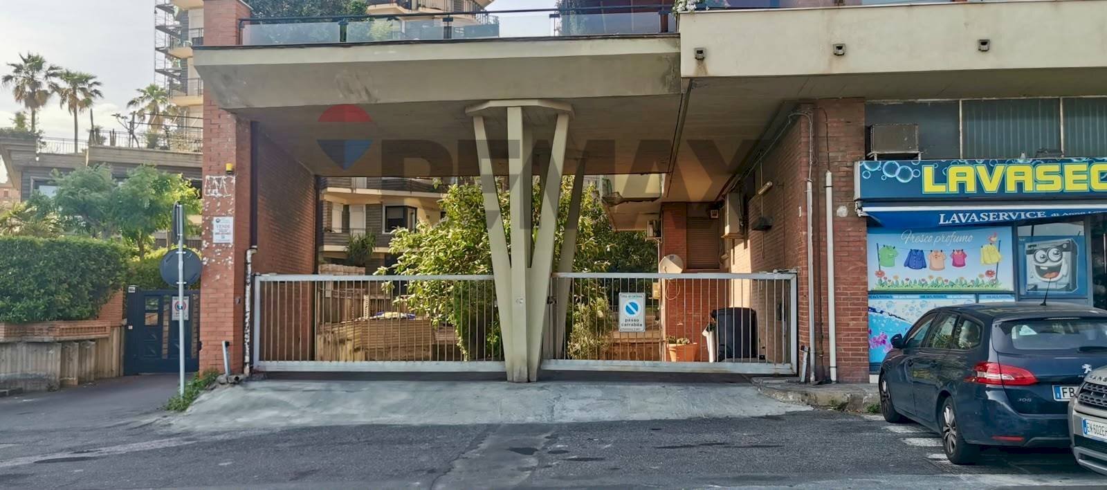 Edificio all\'aperto - Box Via Alcide De Gasperi
 
173, Catania - foto 1