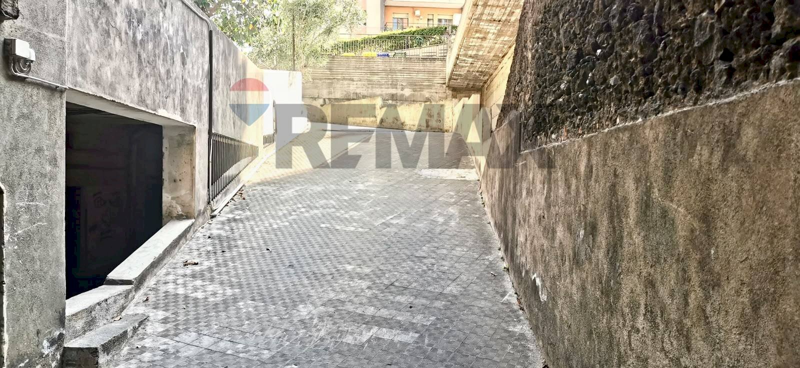Terrazza - Box Via Alcide De Gasperi
173, Catania - foto 2
