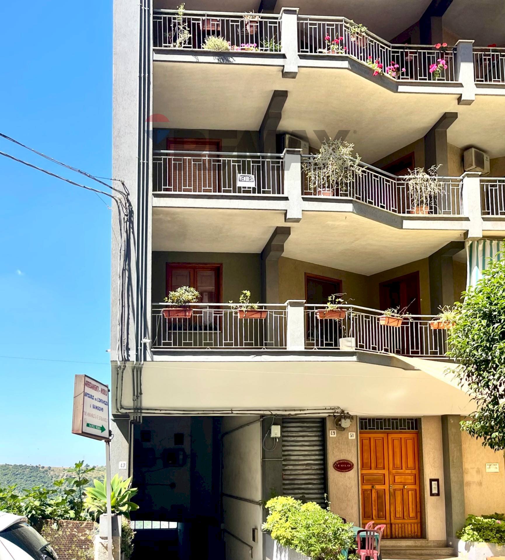 Edificio all\'aperto - Apartment Viale della Rimembranza
 
49, Mineo - photo 1