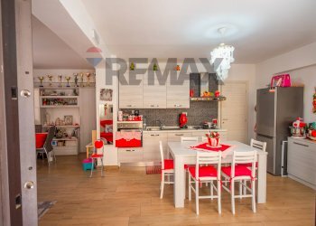 Cucina - Villa a Schiera Contura inferiore
 
69, Savoca - foto 2