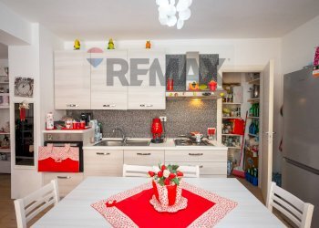 Cucina - Villa a Schiera Contura inferiore
 
69, Savoca - foto 5