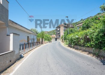 Edificio all\'aperto - Villa a Schiera Contura inferiore
 
69, Savoca - foto 31
