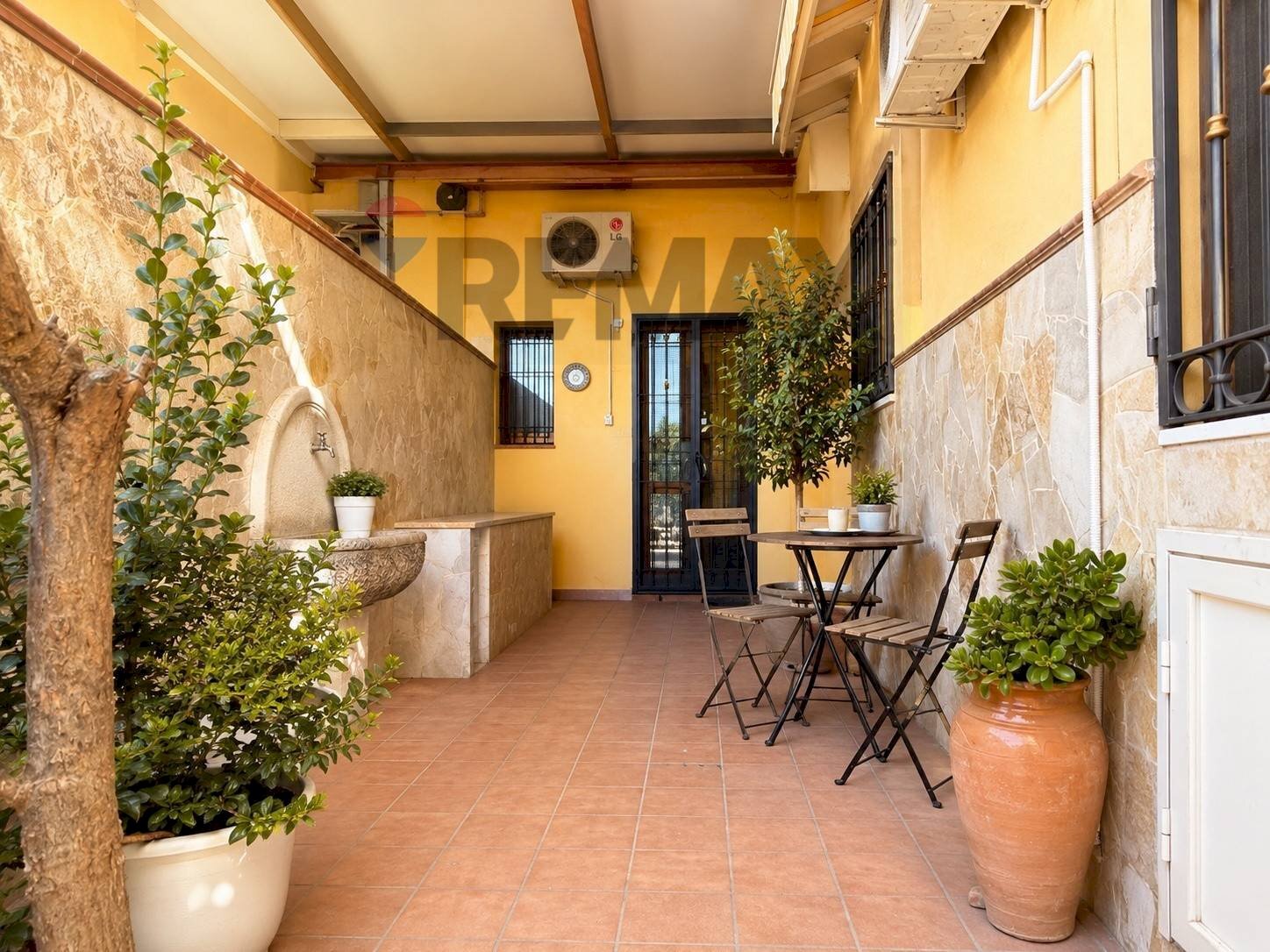 Terrazza - Casa indipendente nazionale Guardia
 
278, Acireale - foto 1