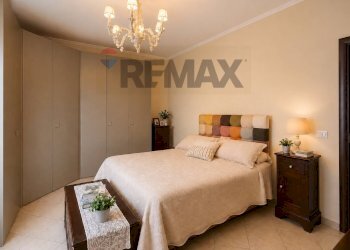 Camera / camera da letto - Casa indipendente nazionale Guardia
 
278, Acireale - foto 4