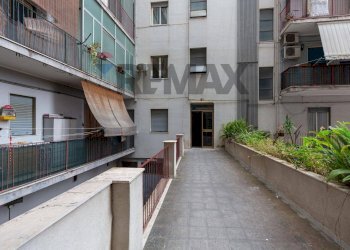 Edificio all\'aperto - Appartamento Via Timoleone
 
82, Catania - foto 16