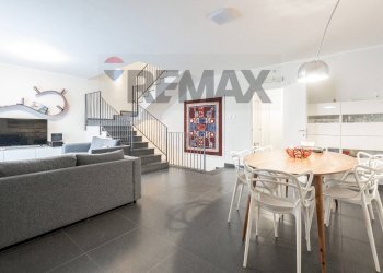 Sala da pranzo - Villa a Schiera Via mazzaglia
 
27, Aci Catena - foto 4