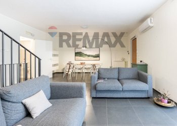 Sala da pranzo - Villa a Schiera Via mazzaglia
 
27, Aci Catena - foto 5