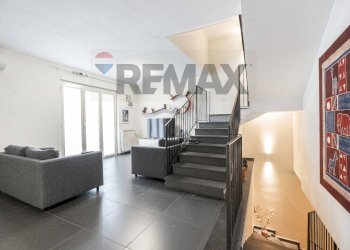 Scale - Villa a Schiera Via mazzaglia
 
27, Aci Catena - foto 6