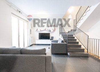 Soggiorno - Villa a Schiera Via mazzaglia
 
27, Aci Catena - foto 7