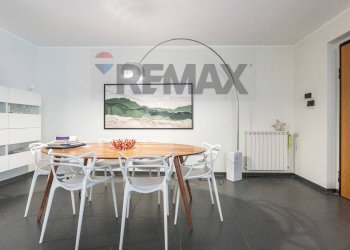 Sala da pranzo - Villa a Schiera Via mazzaglia
 
27, Aci Catena - foto 9