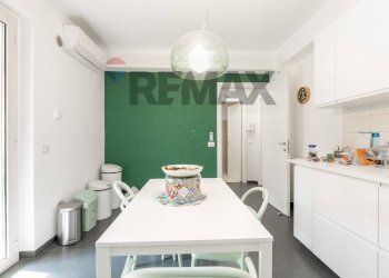 Sala da pranzo - Villa a Schiera Via mazzaglia
 
27, Aci Catena - foto 12