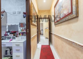Hall / corridoio - Villa Stradale Cravone
 
103, Catania - photo 8