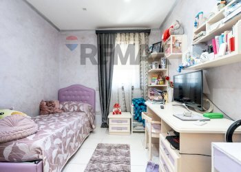 Camera / camera da letto - Villa Stradale Cravone
 
103, Catania - photo 9
