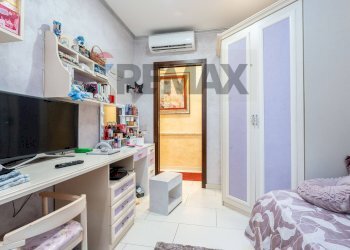 Camera / camera da letto - Villa Stradale Cravone
 
103, Catania - photo 10