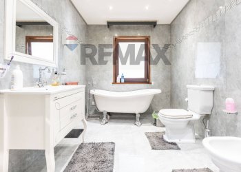 Bagno - Villa Stradale Cravone
 
103, Catania - photo 11
