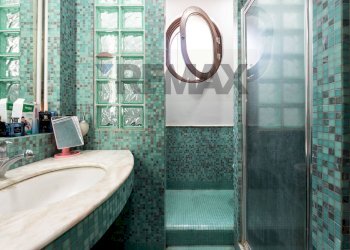 Bagno - Villa Stradale Cravone
 
103, Catania - photo 21