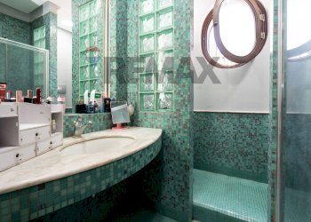 Bagno - Villa Stradale Cravone
 
103, Catania - photo 22