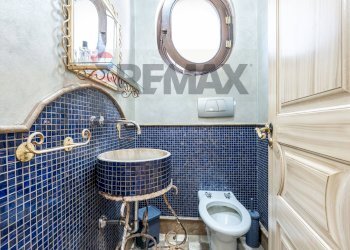 Bagno - Villa Stradale Cravone
 
103, Catania - photo 32