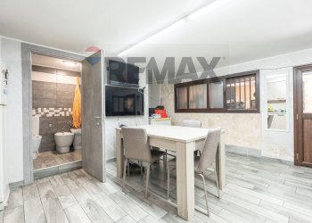 Sala da pranzo - Villa Stradale Cravone
 
103, Catania - photo 38