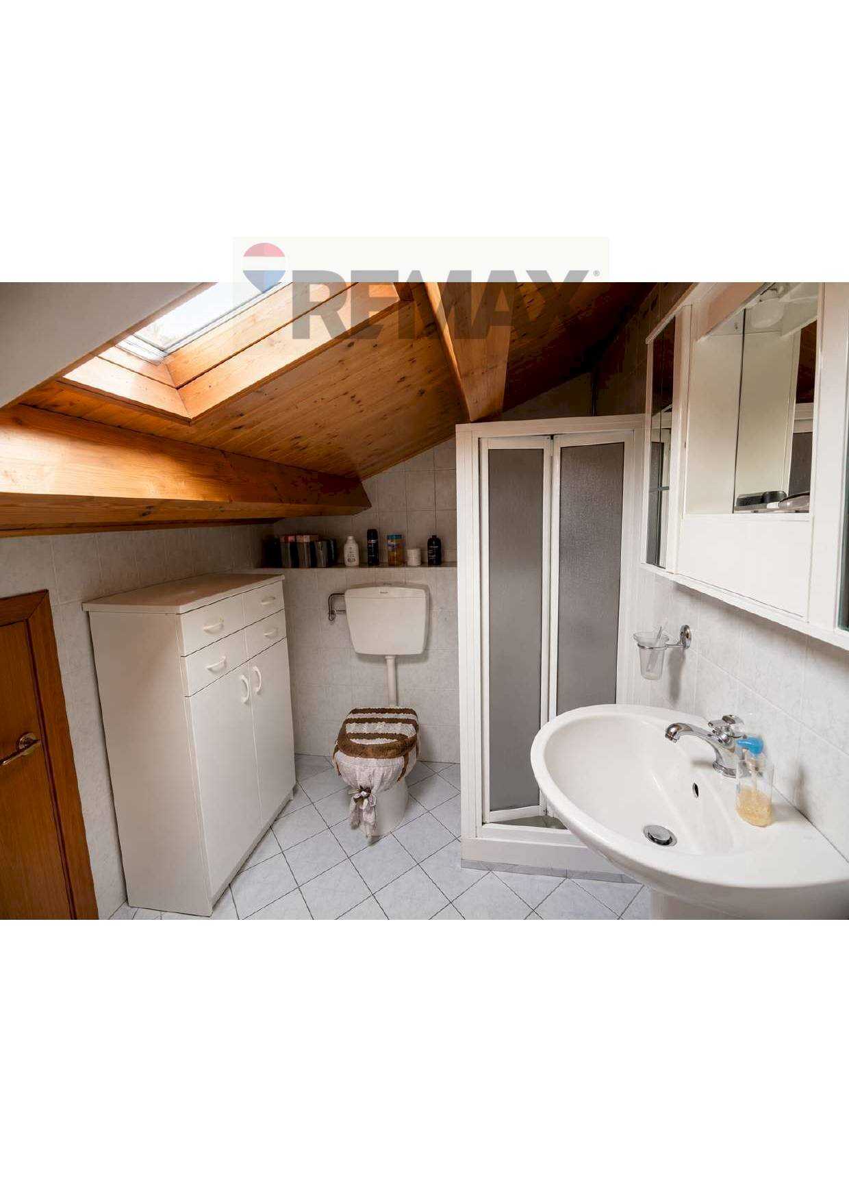 Bagno - Quadrilocale VIA CAGNI
 
SNC, Sant'Agata di Militello - foto 2