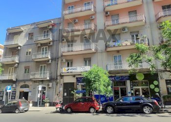 Edificio all\'aperto - Box Viale Mario Rapisardi
 
281, Catania - foto 3