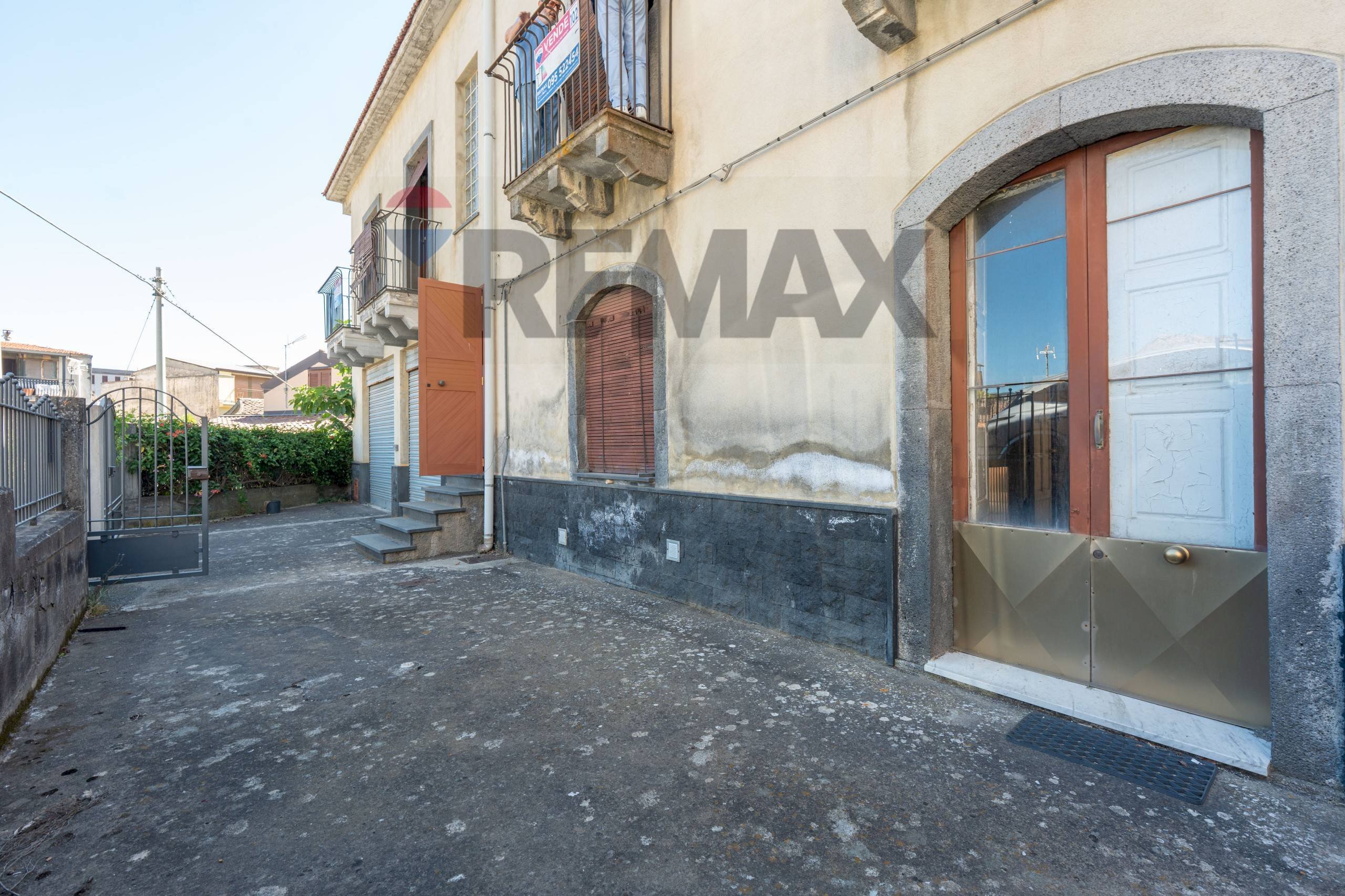 Edificio all\'aperto - Casa indipendente via piano fiera
7-11, Castiglione di Sicilia - foto 3