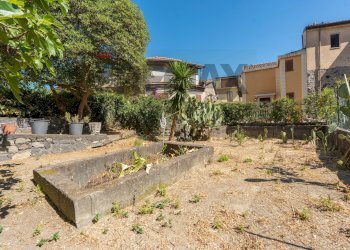 Giardino - Casa indipendente via piano fiera
 
7-11, Castiglione di Sicilia - foto 31