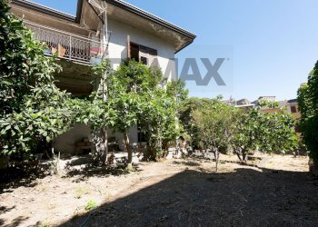 Casa all\'aperto - Casa indipendente via piano fiera
 
7-11, Castiglione di Sicilia - foto 34