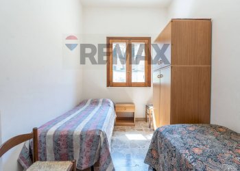 Camera / camera da letto - Casa indipendente via piano fiera
 
7-11, Castiglione di Sicilia - foto 38