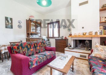 Sala da pranzo - Casa indipendente via piano fiera
 
7-11, Castiglione di Sicilia - foto 43