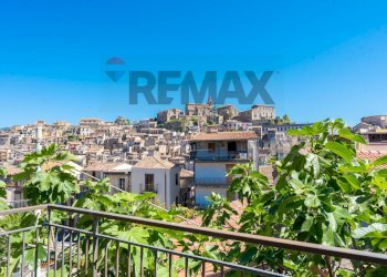 Vista dell\'acqua - Casa indipendente via piano fiera
 
7-11, Castiglione di Sicilia - foto 52