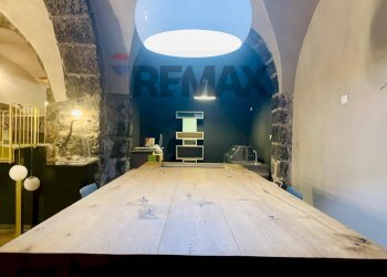 Ricezione / Lobby - Commercial Premises Via Romeo
 
74, Acireale - photo 1
