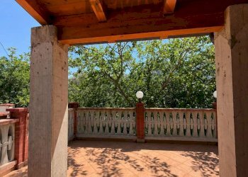 Terrazza - Casa indipendente CONTRADA TRE FONTANE
 
SNC, Militello Rosmarino - foto 1