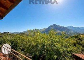 Vista delle montagne - Casa indipendente CONTRADA TRE FONTANE
 
SNC, Militello Rosmarino - foto 16
